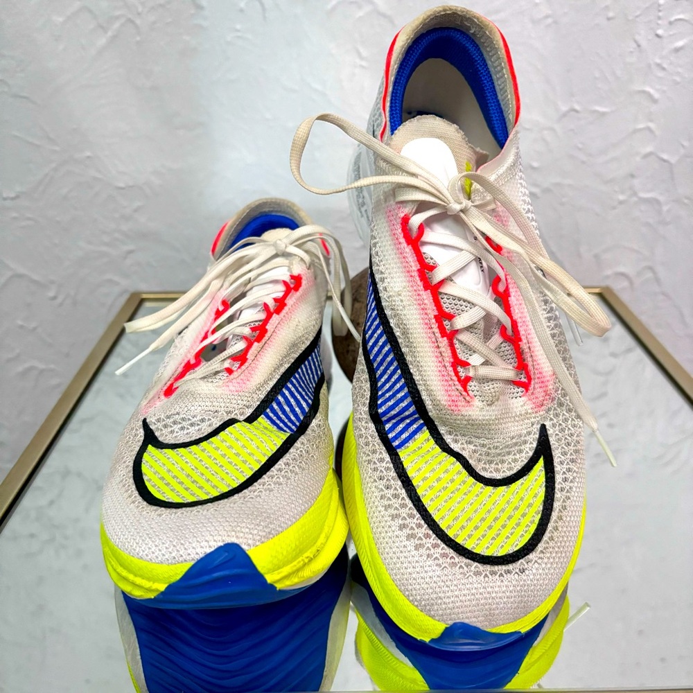 Nike ZoomX Streakfly Premium "White Racer Blue Volt"